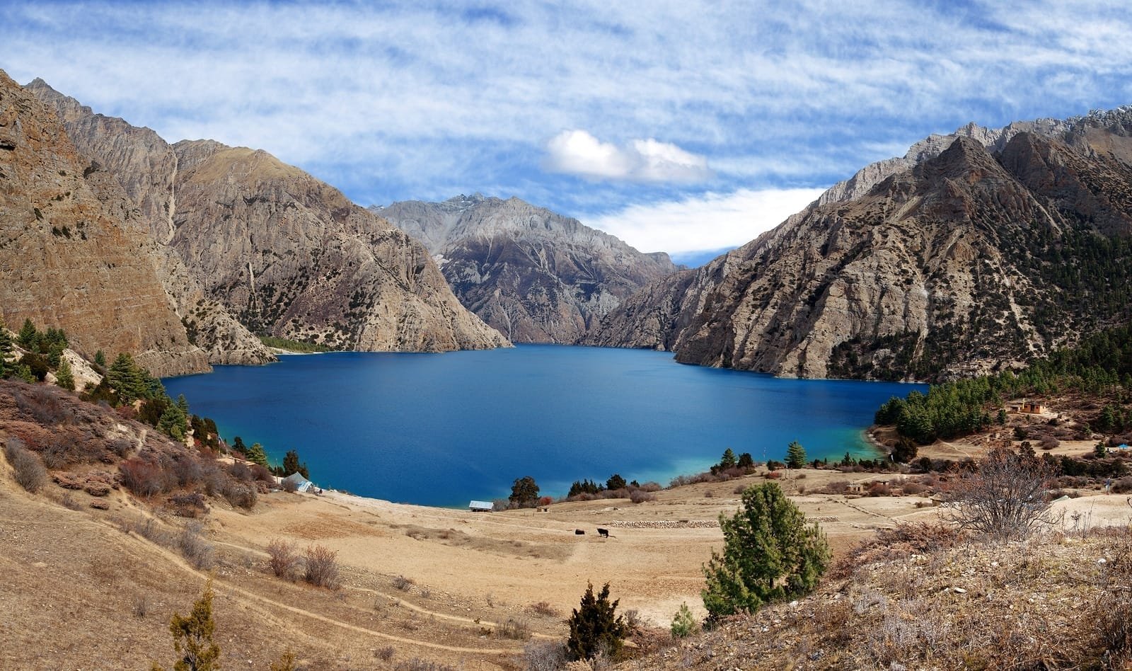 hoksundo Tal Or Ringmo Lake - Western Nepal